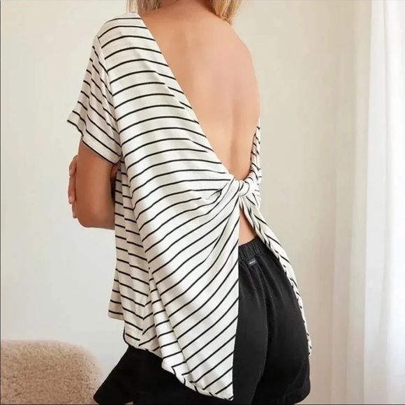 (NWT) Lulus Boca Black and Ivory Striped Twisted Back Tee, Size: XS - Picture 3 of 9